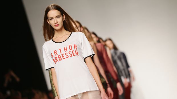 Sfilate Alta Moda Roma Gennaio 2014: le grafiche anni &#8217;80 di Arthur Arbesser, l&#8217;inverno 2014 2015