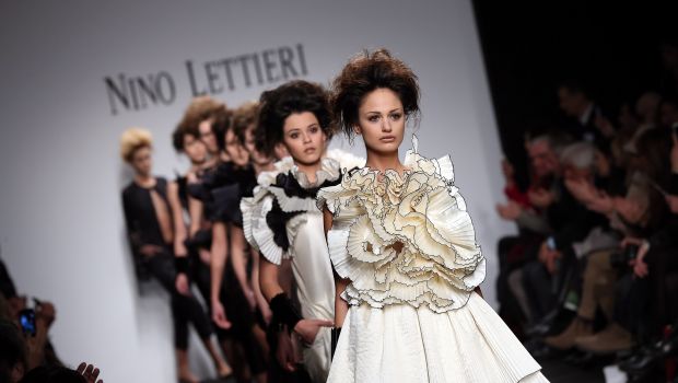 Sfilate Alta Moda Roma Gennaio 2014: il bon ton del plissè di Nino Lettieri, guest Giusy Buscemi