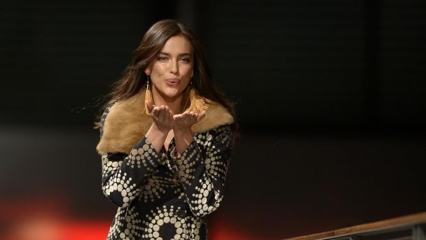 Desigual Irina Shayk: la modella sfila per la collezione AI 2014 2015 a 080 Barcelona Fashion, foto