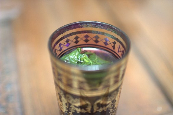 Come fare in casa un tè alla menta marocchino perfetto