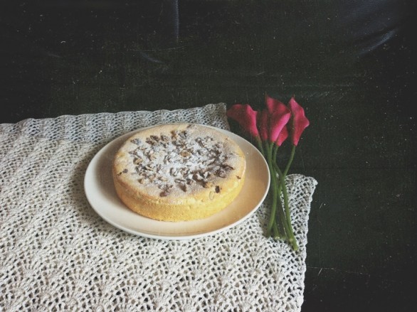 La ricetta semplice della torta leggera per la colazione