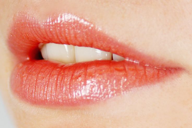 Come valorizzare le labbra sottili e quali rossetti scegliere