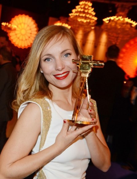 Die Goldene Kamera 2014: Michelle Hunziker in Trussardi, le foto della premiazione