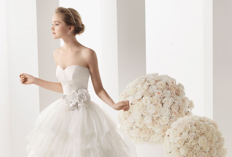 Gli abiti da sposa Rosa Clarà della collezione primavera estate 2014