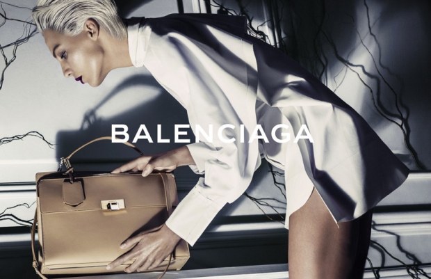 Le immagini delle borse icona di Balenciaga