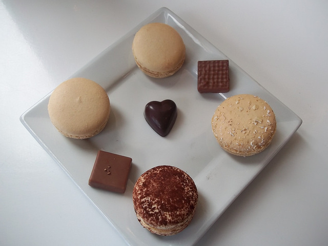 La ricetta dei macarons al caffè per il pomeriggio con le amiche