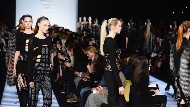 Sfilate New York Febbraio 2014: la dominatrice di Hervé Léger by Max Azria, collezione AI 2014 2015