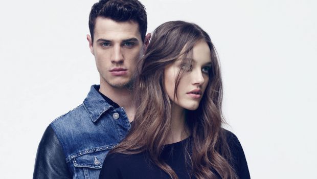 7 For All Mankind e HTC: la capsule collection dei capi iconici per l&#8217;uomo e la donna, le foto