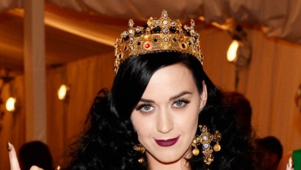 Katy Perry Claire’s: la cantante realizza la collezione Prism, ispirata al suo ultimo album