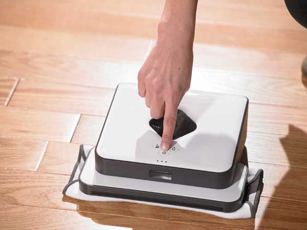 Robot per pulire i pavimenti