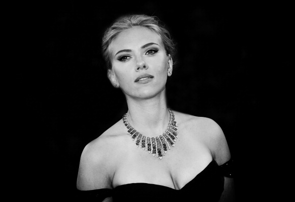 Scarlett Johansson incinta del primo figlio con il compagno Romain Dauriac