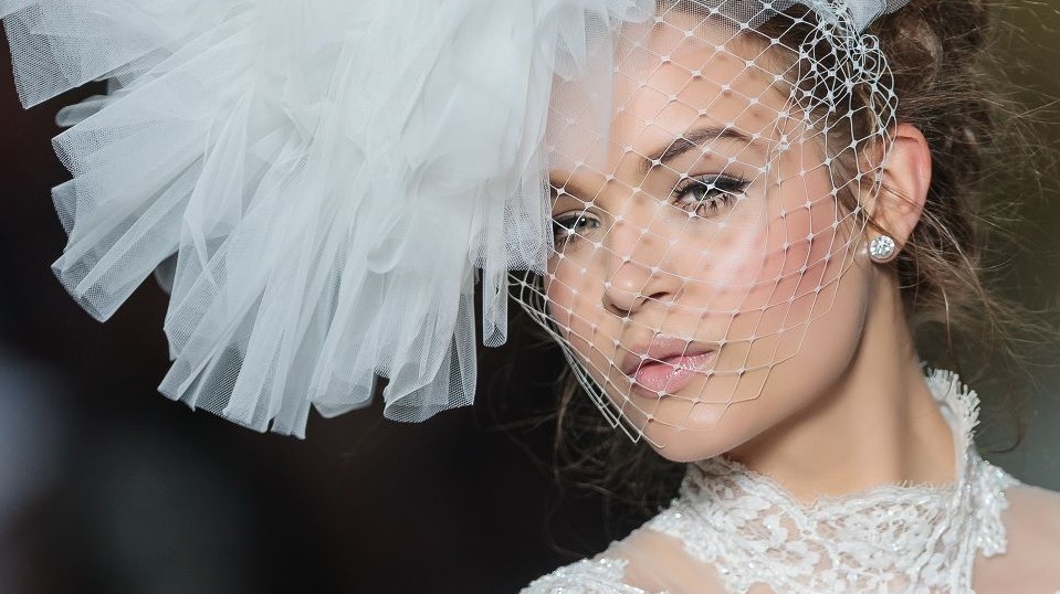 Cappelli da cerimonia di Pronovias 2014