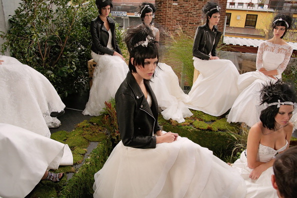 Gli abiti da sposa stravaganti dalle collezioni moda 2014