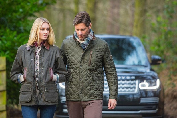 Barbour e Land Rover insieme per una linea di abbigliamento british