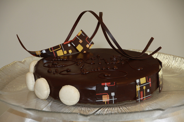 Le 5 decorazioni al cioccolato per torte spiegate passo dopo passo