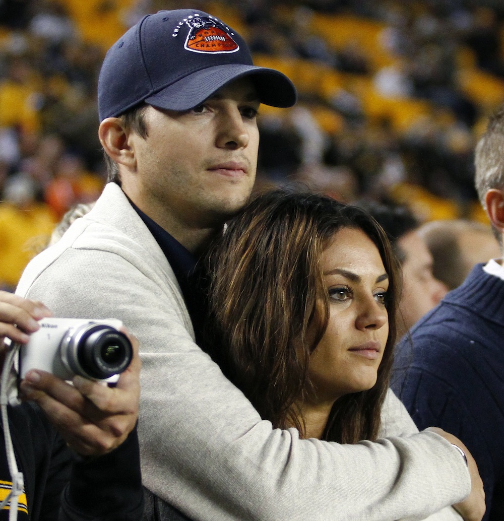 Mila Kunis e Ashton Kutcher presto sposi? Spunta l’anello