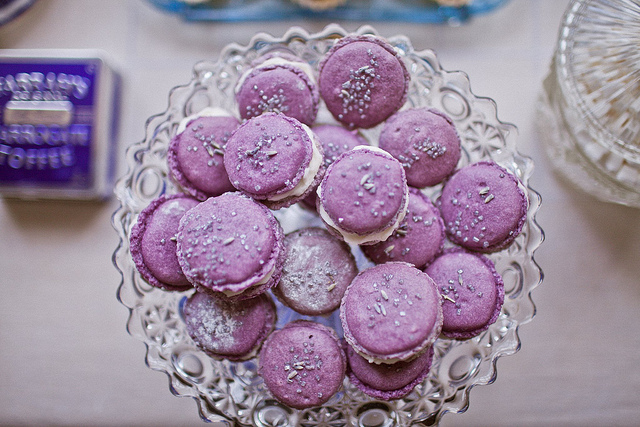 I macarons alla lavanda, raffinati dolcetti dal sapore provenzale