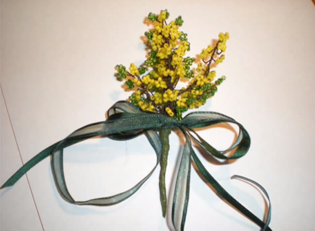 Mimose fai da te: come fare i fiori con il riciclo creativo