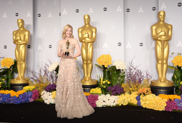 Oscar 2014, gli outfit delle dive più belli e più brutti sul red carpet