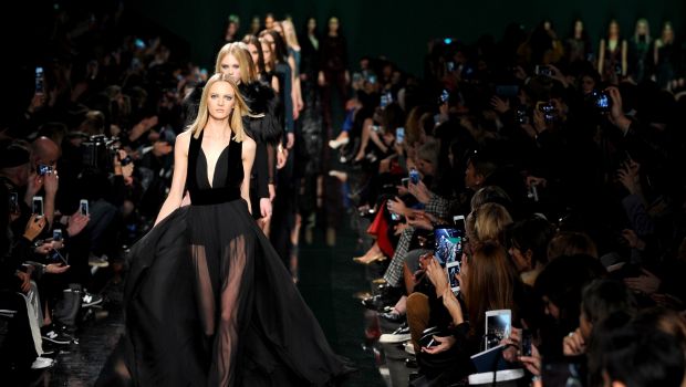 Sfilate Moda Parigi 2014: l’opulenza dark di Elie Saab, il magazine online The Light of Now