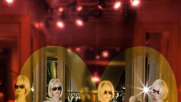 Moschino capsule collection Fast Fashion: indossata da Katy Perry, in vendita online e in vetrina