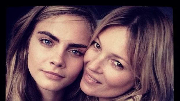 Burberry Cara Delevingne e Kate Moss: l&#8217;annuncio della campagna su Instagram con scatto backstage