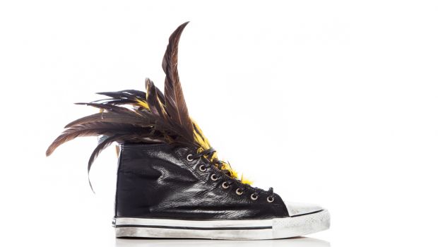 Tendenze moda primavera estate 2014: le sneakers glam e rock di Black Dioniso, foto
