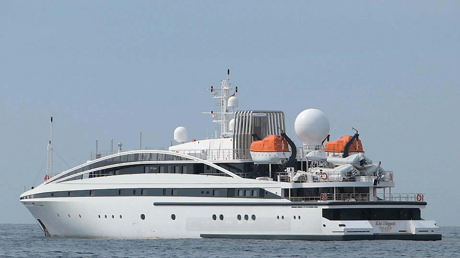 GP Formula 1 Monaco 2014 su uno yacht di lusso con vista sul circuito