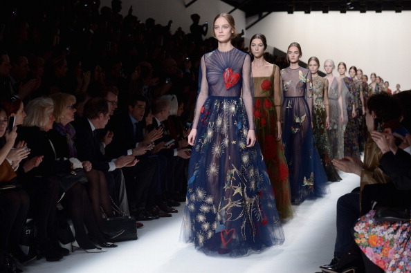 Valentino alla Paris Fashion Week autunno-inverno 2014-2015, la primavera in anticipo