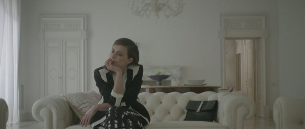 Etro collezione donna primavera estate 2014: il fashion film Apartment 14, il video