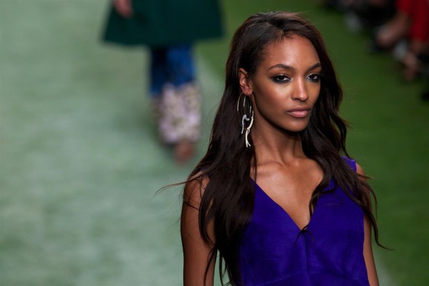 Maybelline New York Jourdan Dunn: lo spot video per il mascara Pumped Up Colossal