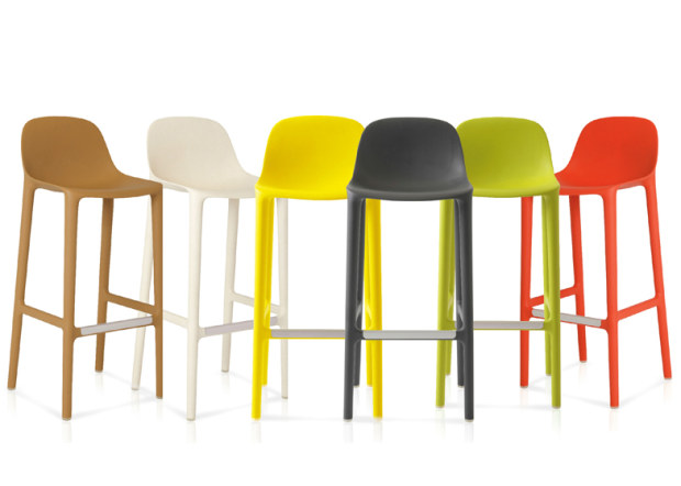 Philippe Starck estende la collezione di sgabelli Broom per Emeco