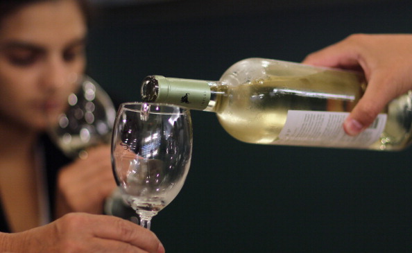 Le calorie del vino bianco per bicchiere