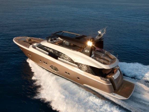 Monte Carlo Yachts vince agli Asia Boating Awards