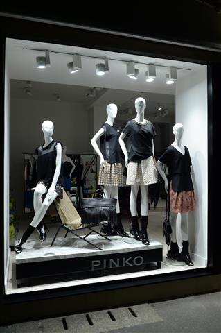 Pinko Milano via Ponte Vetero: la nuova boutique, le foto