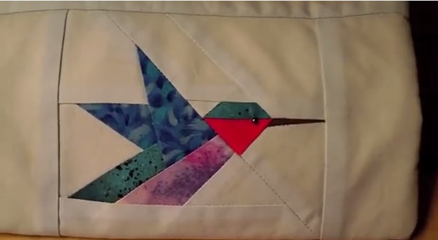 Lavori fai da te al patchwork, il video tutorial per il paper piecing