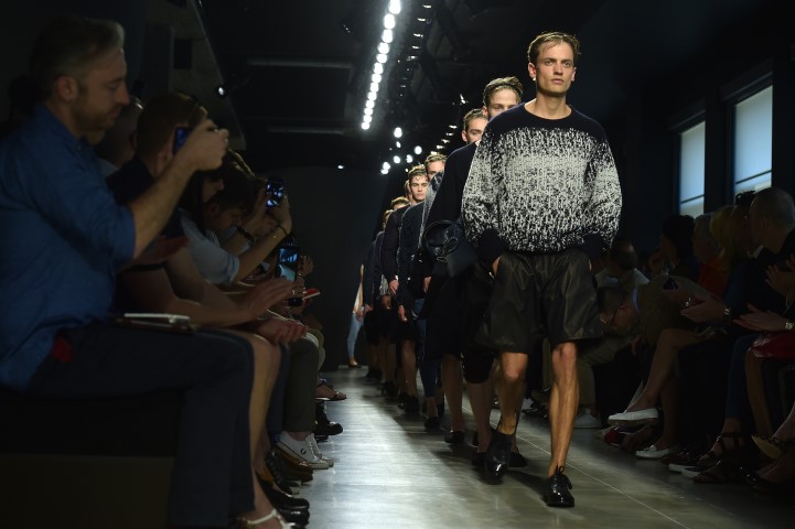 Sfilate Milano Moda Uomo giugno 2014: l&#8217;eleganza rilassata di Bottega Veneta, la collezione primavera estate 2015
