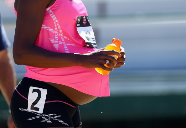 All&#8217;ottavo mese di gravidanza atleta americana corre gli 800 metri
