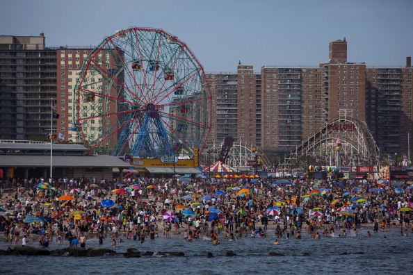 A Coney Island 130 anni fa nasceva il primo ottovolante della storia