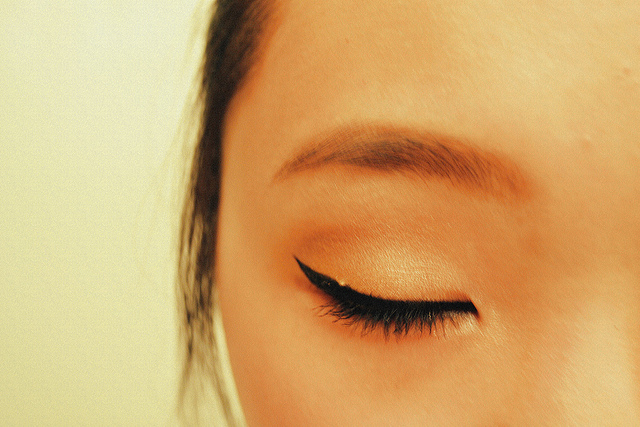 Eyeliner minerale: 5 modi per indossarlo ed essere perfette