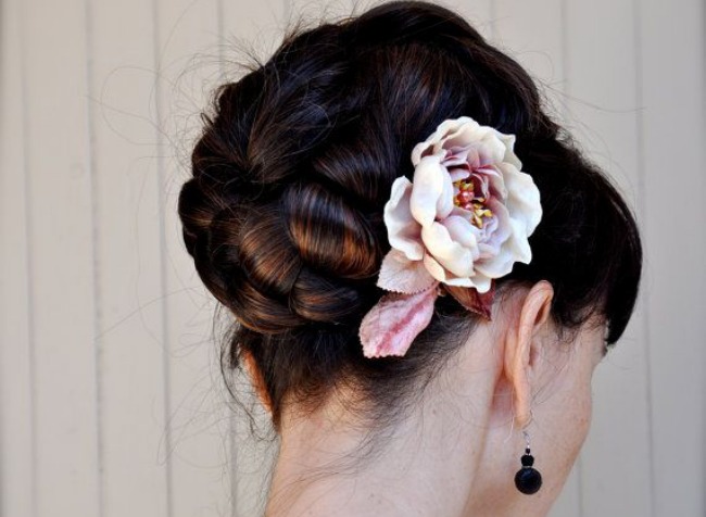 Acconciature sposa 2015, capelli raccolti o sciolti per il grande giorno?