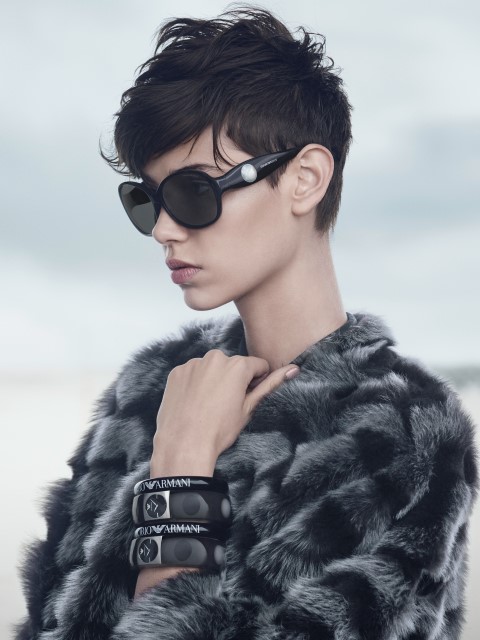 Emporio Armani campagna pubblicitaria autunno inverno 2014 2015: la bellezza del mare in inverno, le foto