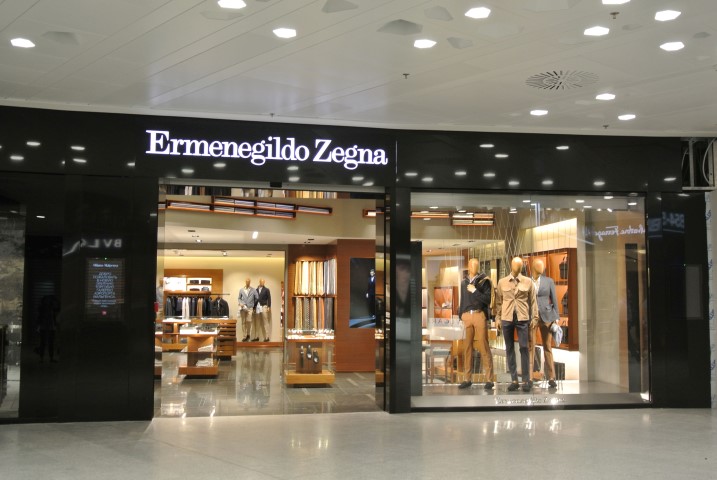 Ermenegildo Zegna Malpensa: aperta la nuova boutique nella Piazza del Lusso, le foto