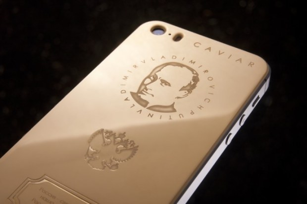 iPhone 5S: cover in oro dedicata a Vladimir Putin