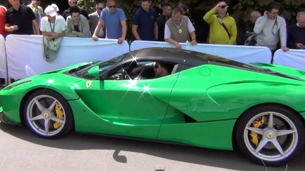 Video Ferrari LaFerrari di Jay Kay Jamiroquai a Goodwood 2014