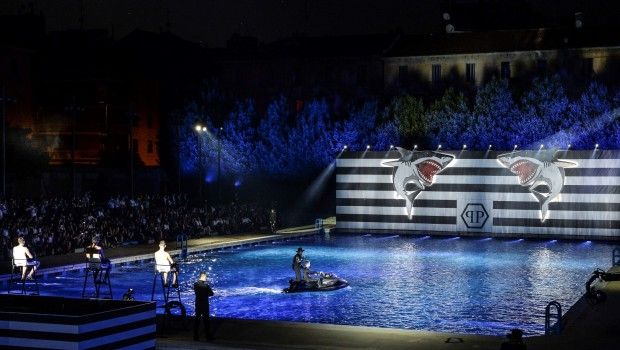 Sfilate Milano Moda Uomo giugno 2014: il Water World di Philipp Plein, special guest Theophilus London, tutte le foto