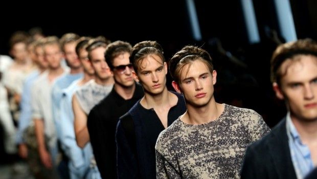 Sfilate Milano Moda Uomo giugno 2014: l&#8217;eleganza rilassata di Bottega Veneta, la collezione primavera estate 2015