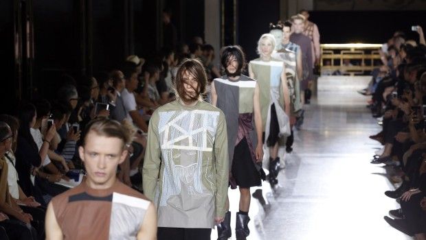 Sfilate Parigi Moda Uomo giugno 2014: Rick Owens e l&#8217;arte pittorica, la collezione primavera estate 2015