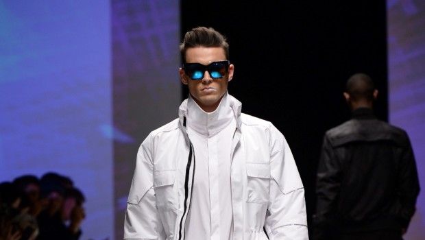 Sfilate Milano Moda Uomo giugno 2014: il futurismo urbano di D.Gnak, collezione primavera estate 2015