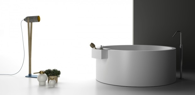 Design circolare per la vasca da bagno free-standing di Planit